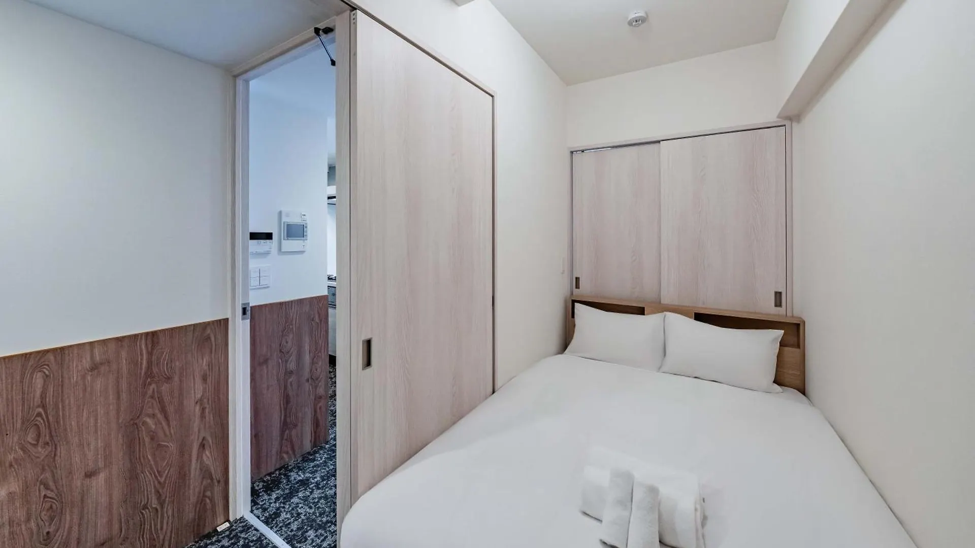 Apartment Hotel 11 Higashi Umeda 大阪 0*,  日本