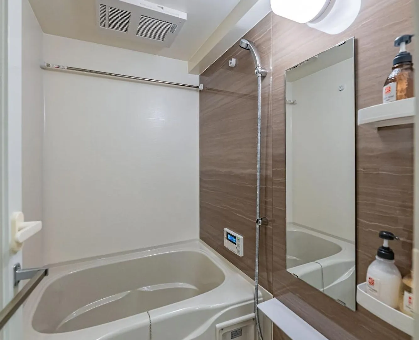Apartment Hotel 11 Higashi Umeda 오사카 0*,  일본
